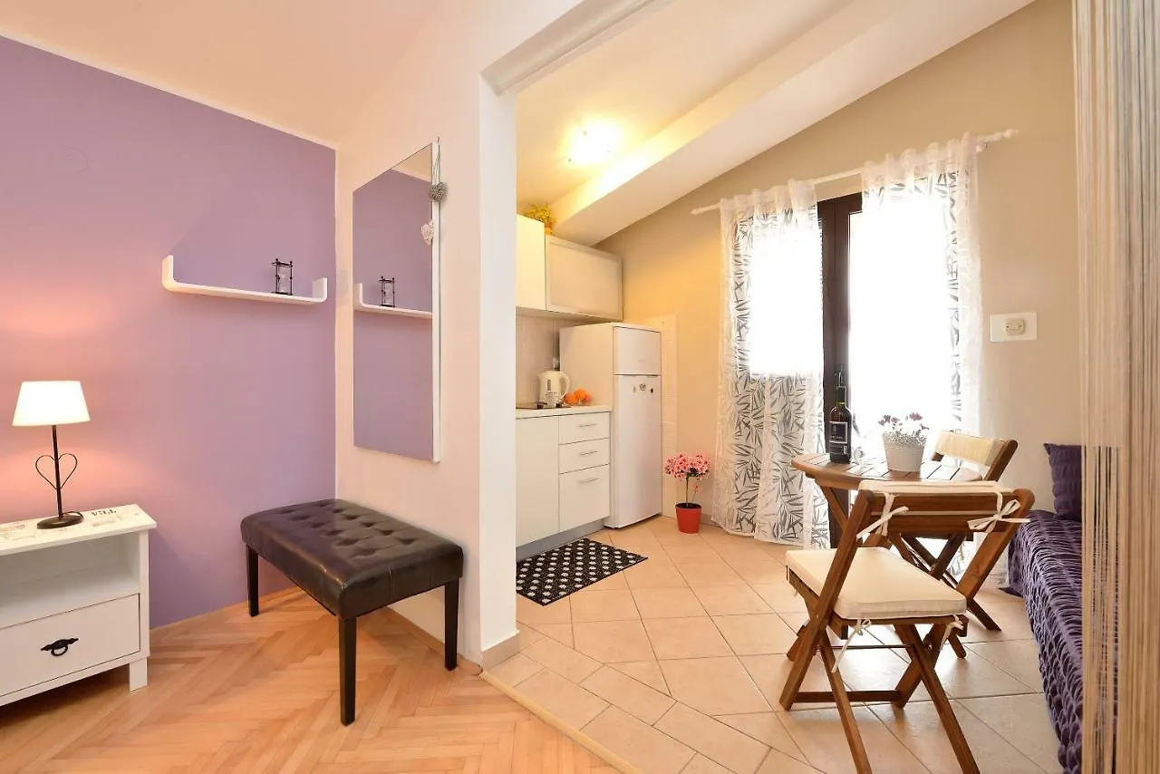Apartment Ferienwohnung Lela 1 Bibinje