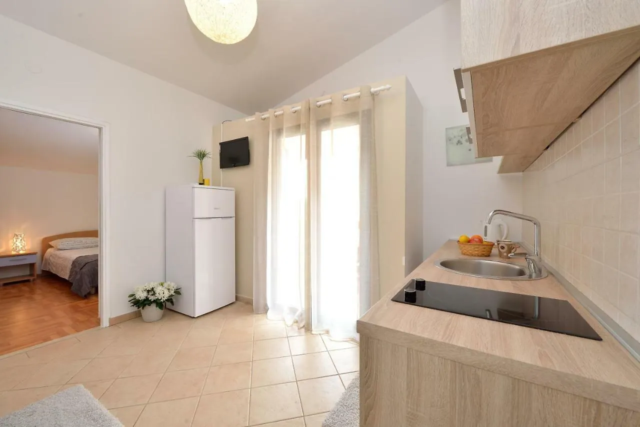 Apartment Ferienwohnung Lela 1 Bibinje